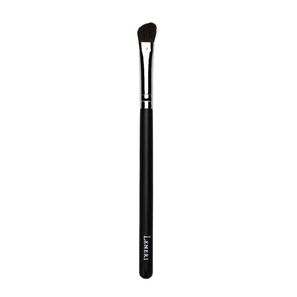 Pro Angled Eyeshadow Brush B714 - Lemeri Beauty